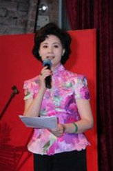 宋蔼龄（于紫菲饰演）