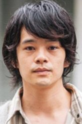 池松壮亮（池松壮亮饰演）