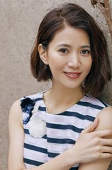 紫罗莲/何静仪（袁咏仪饰演）