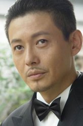 郎亦才（程前饰演）