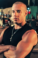 Dominic Toretto（范·迪塞尔饰演）